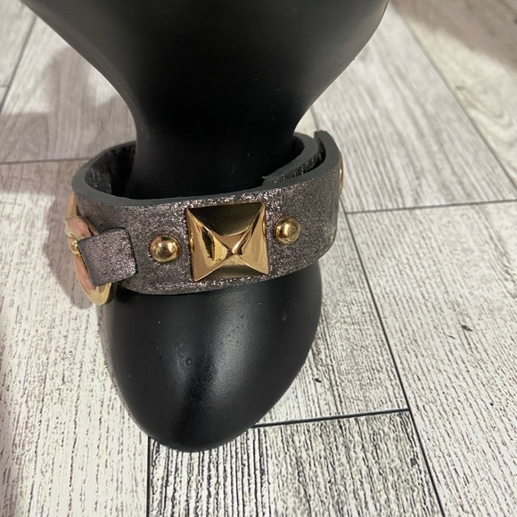 Bracelet - Picture 2 of 6